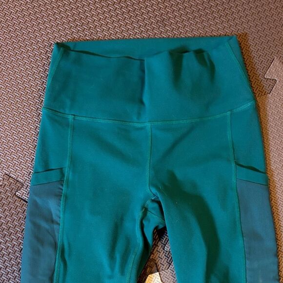 Fabletics Cropped Leggings - Picture 3 of 7